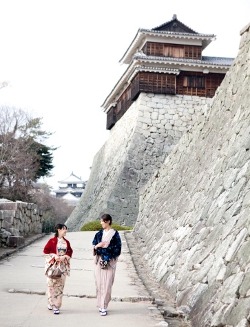 着物でそぞろ歩き松山