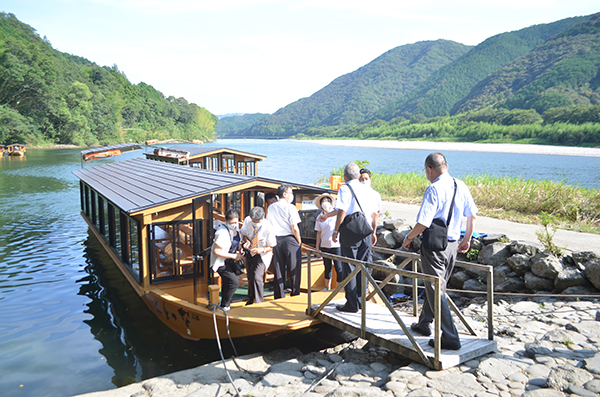 四万十川で屋形船