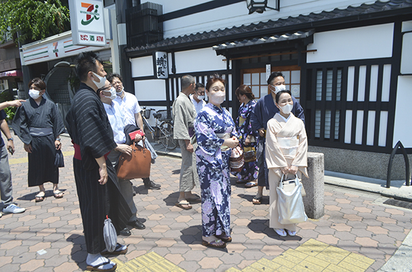 花街のお座敷遊び体験