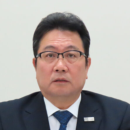 小山佳延専務