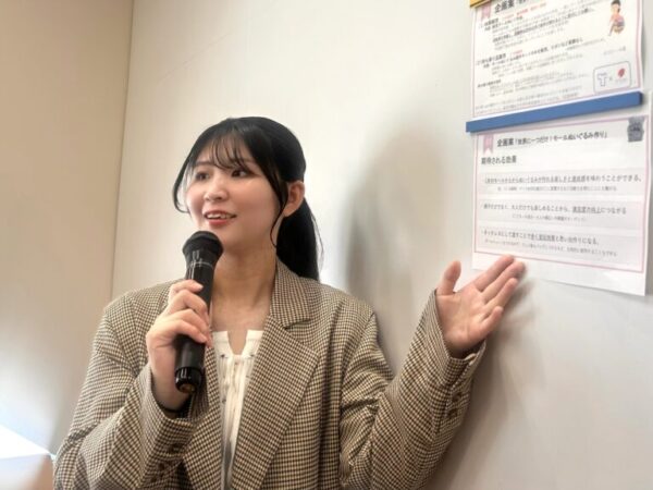 プレゼンの練習に励む畠山さん