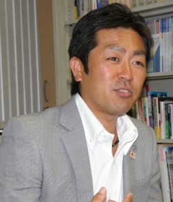 横山部長