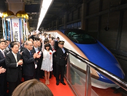 北陸新幹線開業